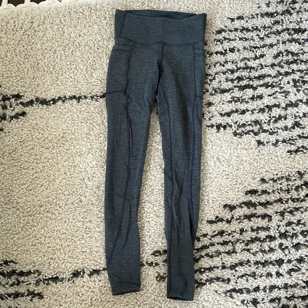 Athleta charcoal leggings side pockets XS EUC